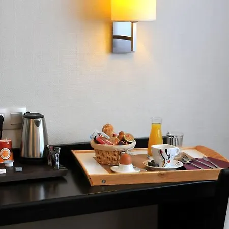 Hotel Des Quatrans 3*