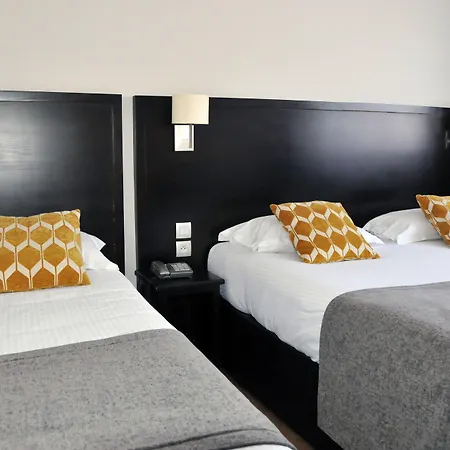 Hotel Des Quatrans Caen