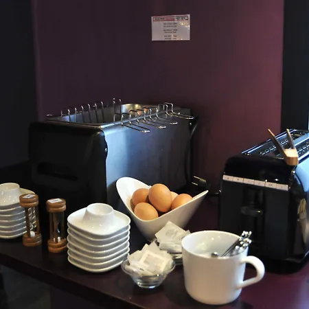 Hotel Des Quatrans Caen