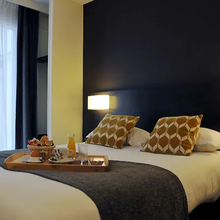 Hotel Des Quatrans 3*