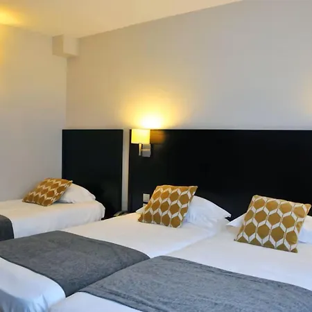 Otel Kyriad - Centre