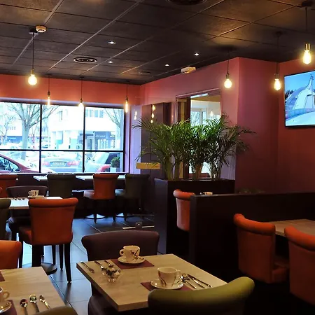 Hotel Des Quatrans Caen