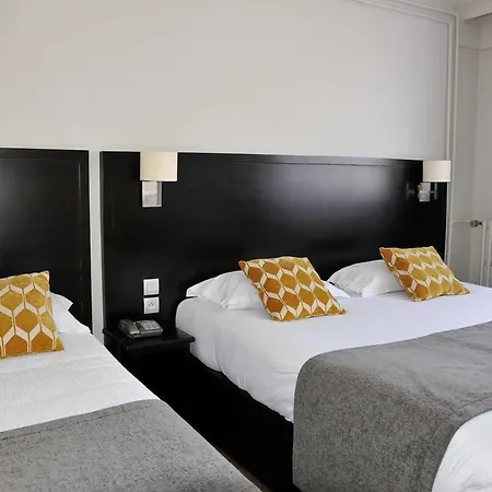 Otel Kyriad - Centre