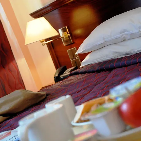 Hotel Des Quatrans Caen