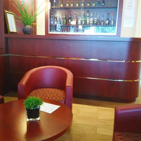 Hotel Des Quatrans 3*