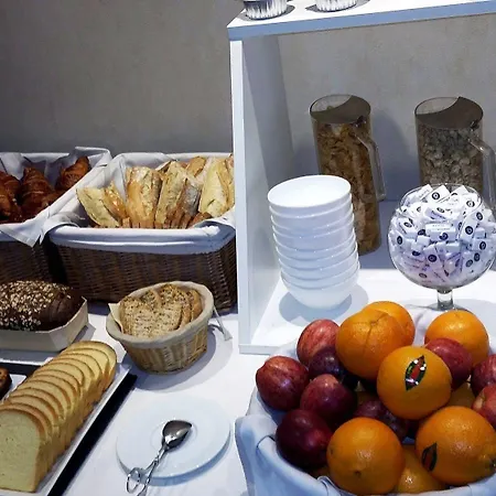 Des Quatrans Hotel 3*