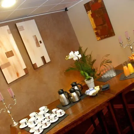 Des Quatrans Hotel 3*