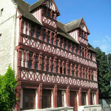 Hotel Des Quatrans 3*