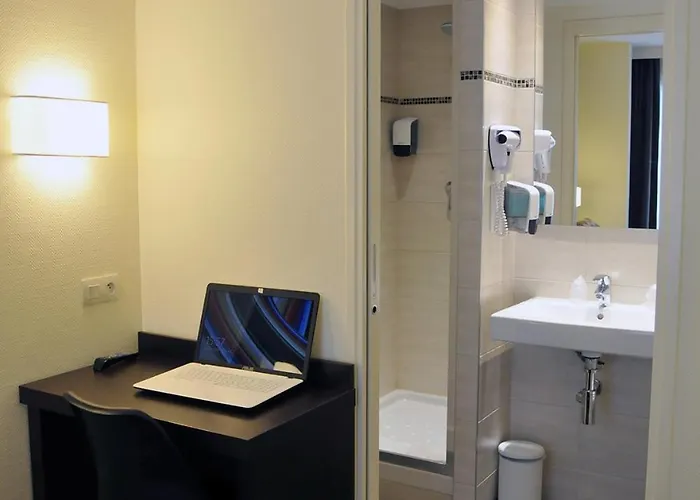 Hotel Des Quatrans 3*