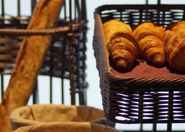 Des Quatrans Hotel Caen