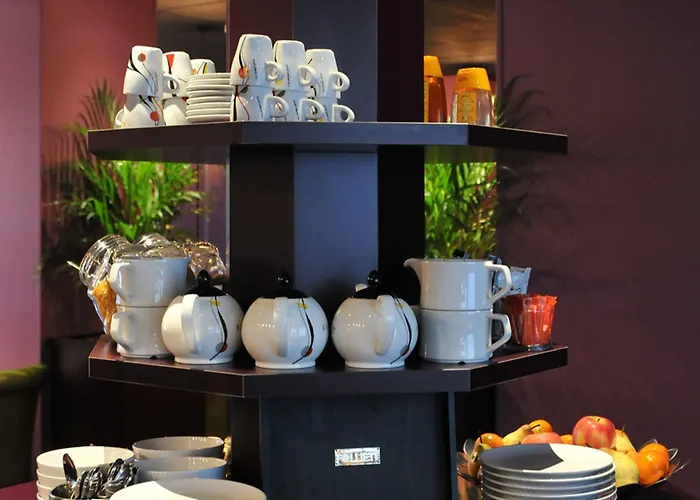 Hotel Des Quatrans Caen