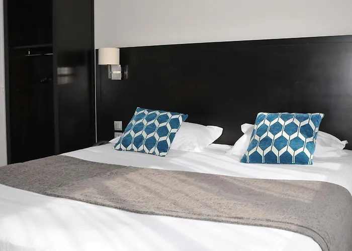 Hotel Des Quatrans 3*