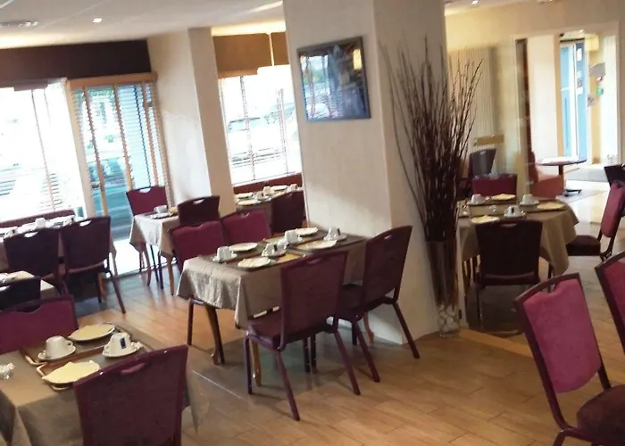 Des Quatrans Hotel 3*